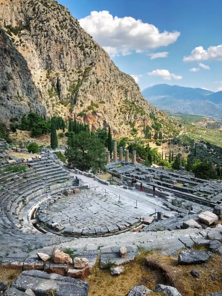 Delphi tour